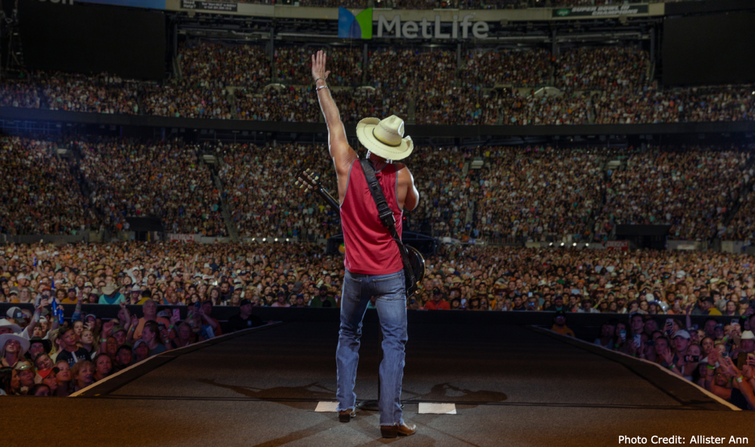 Kenny Chesney Breaks His Attendance Record at MetLife Stadium